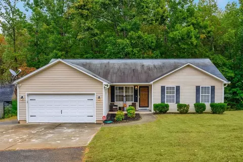150 Forrest Dr, Fountain Inn, SC 29644