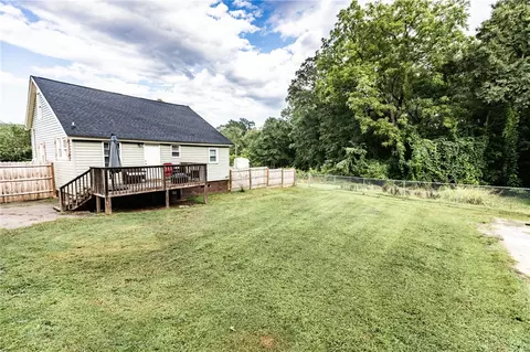 16 Guy St, Pelzer, SC 29669 photo 3