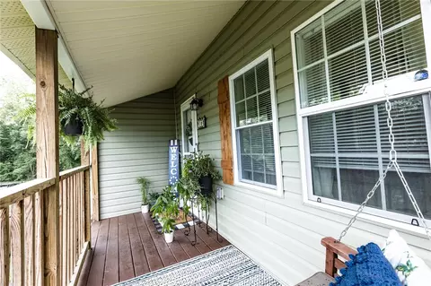 16 Guy St, Pelzer, SC 29669 photo 2