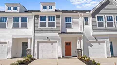 104 Marston Ln, Greenville, SC 29617