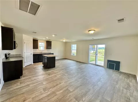 443 Seaborn Cir, Pendleton, SC 29670 photo 5