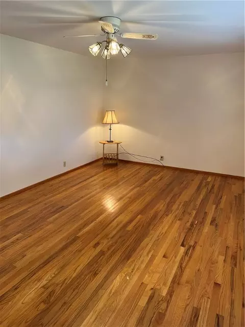 7 Springdale Dr, Williamston, SC 29697 photo 4