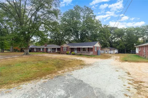 12 Bruce St, Williamston, SC 29697 photo 2