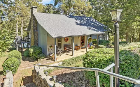 360 Drew Ln, Lavonia, GA 30553