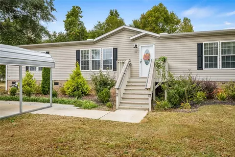 105 Twin Oaks Ct, Iva, SC 29655