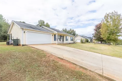 1013 Blumefield Rd, Anderson, SC 29625 photo 2