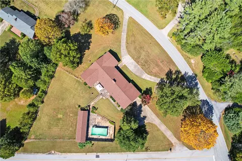 105 Playground Rd, Walhalla, SC 29691 photo 3