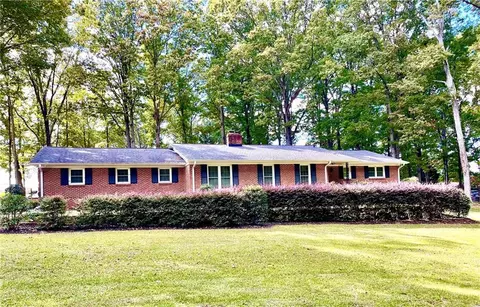 214 Spring Dr, Easley, SC 29642 photo 1