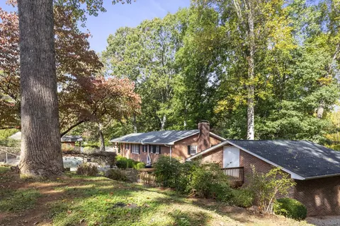 30 Lakeshore Dr, Walhalla, SC 29691 photo 37