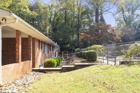 30 Lakeshore Dr, Walhalla, SC 29691 photo 31
