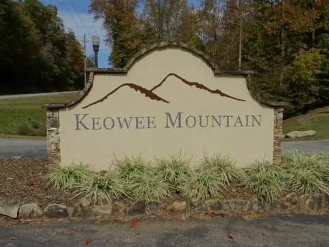 210 Cliffside Trl, Pickens, SC 29671