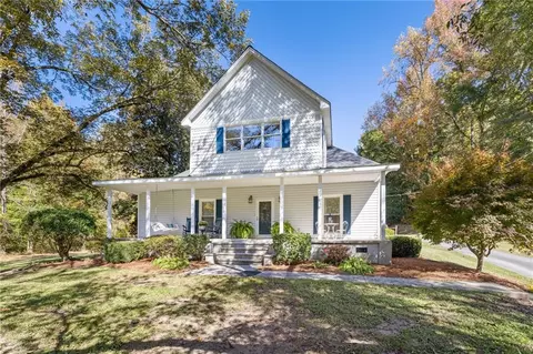 990 Cleveland Pike Rd, Westminster, SC 29693