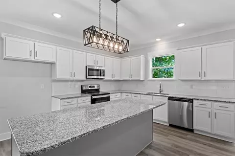 39 Parker St, Pelzer, SC 29669 photo 9