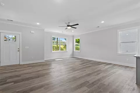 39 Parker St, Pelzer, SC 29669 photo 6