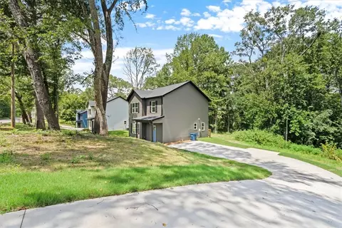 39 Parker St, Pelzer, SC 29669 photo 3