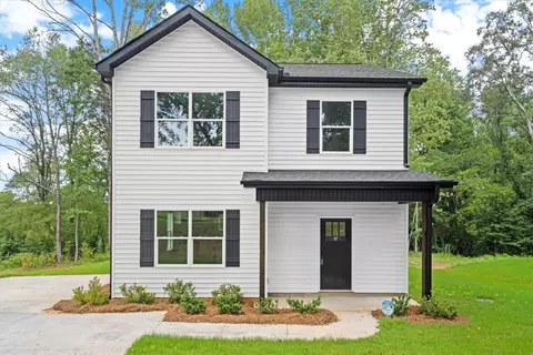 37 Parker St, Pelzer, SC 29669