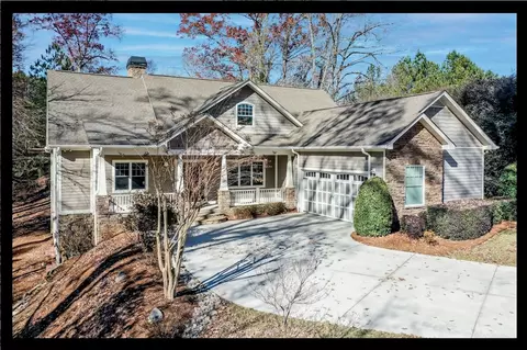 114 Woods Dr, West Union, SC 29696