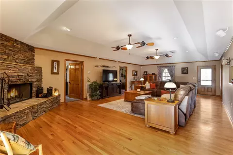 315 Mcadams School Rd, Honea Path, SC 29654 photo 4