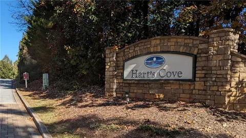712 Harts Cove Way, Seneca, SC 29678