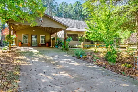 1168 Yacht Club Rd, Hartwell, GA 30643