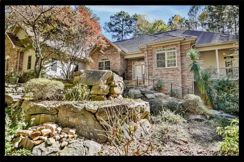 16 Blowing Fresh Dr, Salem, SC 29676