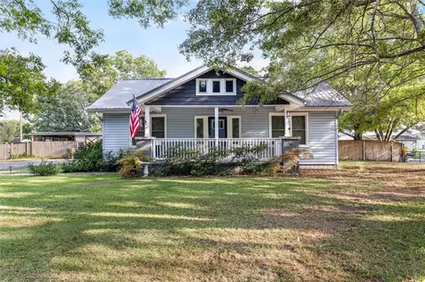 806 Gulliver St, Fountain Inn, SC 29644