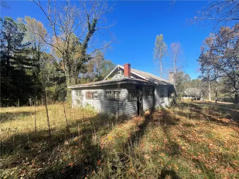 691 Campbell Town Rd, Walhalla, SC 29691 photo 8