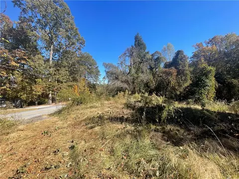 709 Campbell Town Rd, Walhalla, SC 29691 photo 9