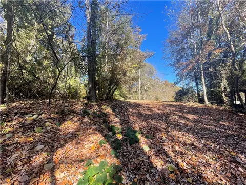 709 Campbell Town Rd, Walhalla, SC 29691 photo 3