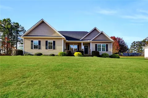 106 Old Station Rd, West Union, SC 29696