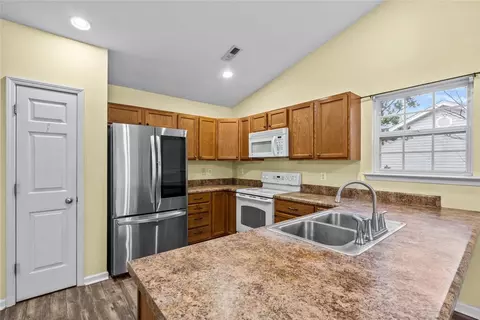 112 Stevens Ct, Williamston, SC 29697 photo 6