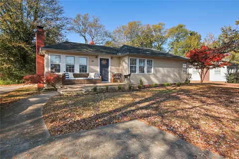 24 Fore Ave, Greenville, SC 29607