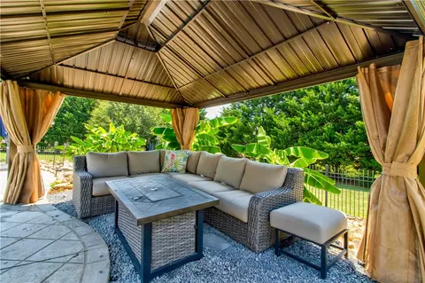 515 Albatross Rd, Easley, SC 29640 photo 8