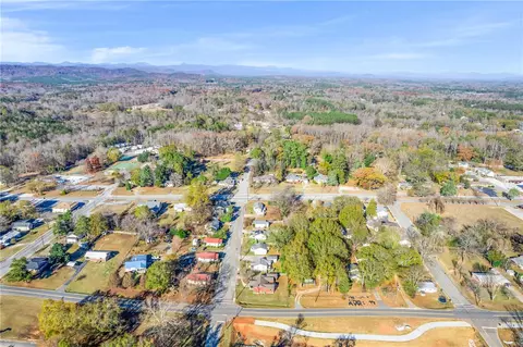 101 S Laurel St, Walhalla, SC 29691 photo 36