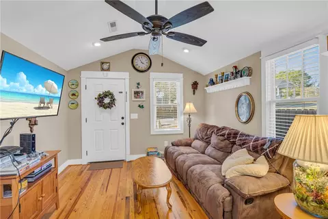 101 S Laurel St, Walhalla, SC 29691 photo 7