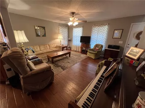 119 Brookside Cir, Honea Path, SC 29654 photo 3