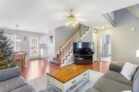 319 Springfield Cir, Easley, SC 29642 photo 4