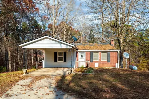 231 Hopewell Church Rd, Westminster, SC 29693