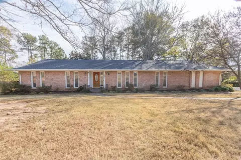 211 Robin Dr, Anderson, SC 29621