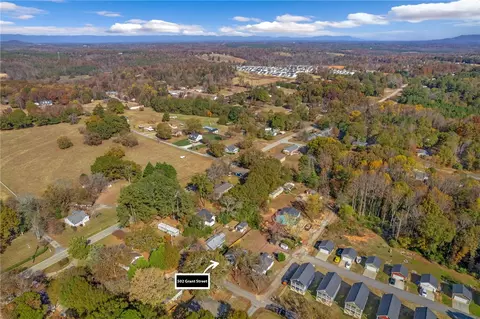 502 Grant St, Easley, SC 29640 photo 35