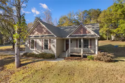 110 Moonlight Trl, Pickens, SC 29671