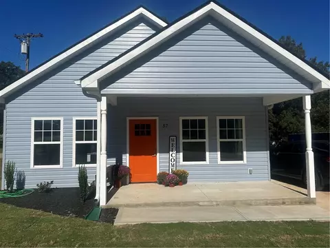 57 Oak St, Iva, SC 29655