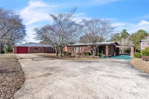 123 Martin Cir, Central, SC 29630