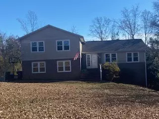 514 Horseshoe Dr, Seneca, SC 29678
