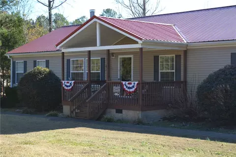 11 Beaver Ln, Lowndesville, SC 29659