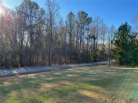 313 Horseshoe Rd, Central, SC 29630