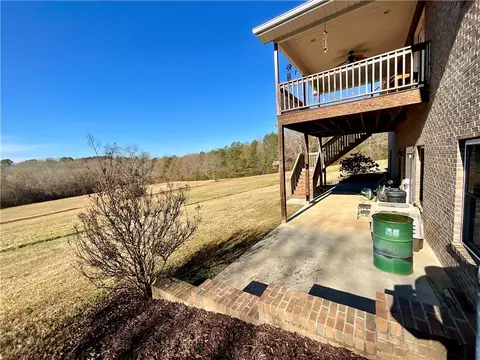 240 Whippoorwill Ln, Walhalla, SC 29691 photo 4