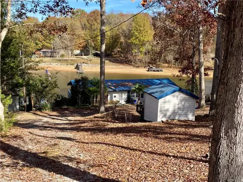 28 Birds Ln, Abbeville, SC 29620