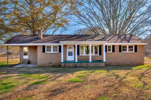 817 Crawford Rd, Belton, SC 29627