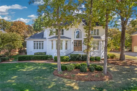 206 Waterford Ln, Greer, SC 29650
